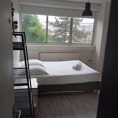 Lit Double Pour 1 A 2 Pers En Colocation Kwatera prywatna *
